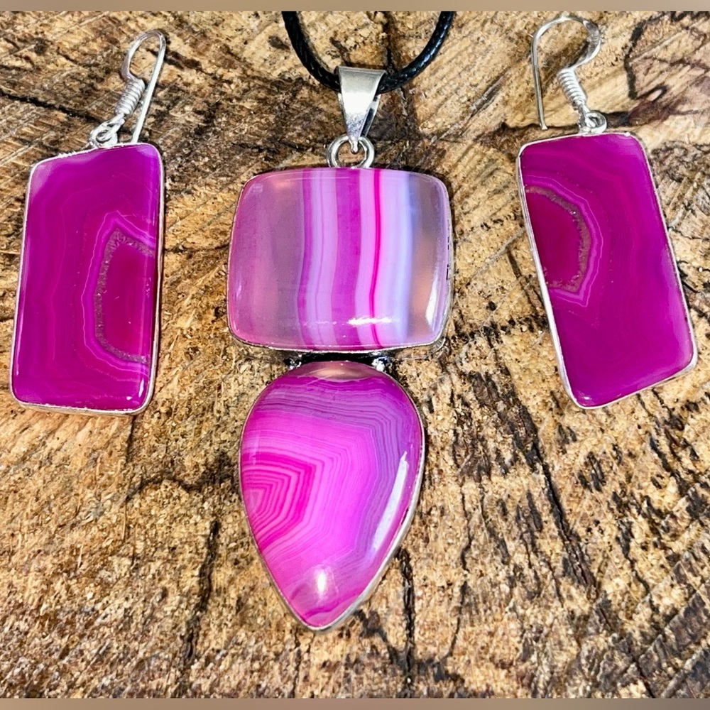 Pink Botswana Lace Agate Pendant & Earrings
